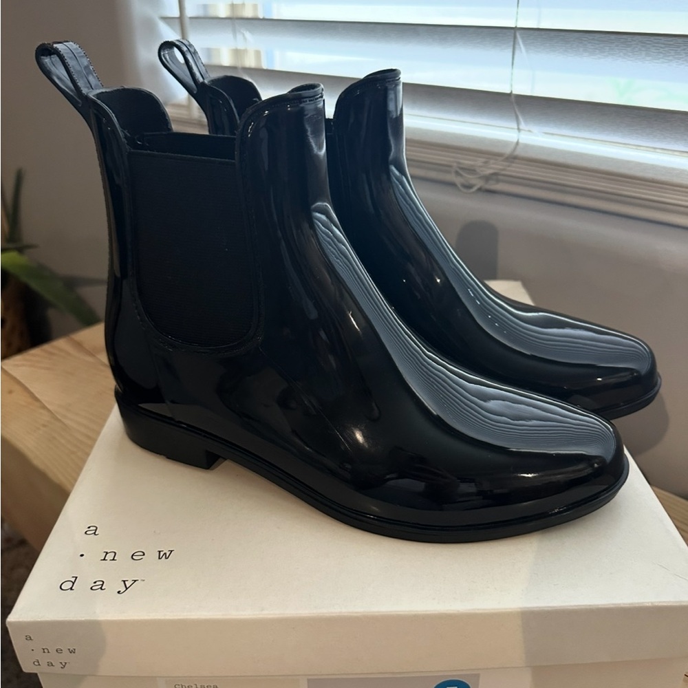 A New Day Black Chelsea rain Boots
